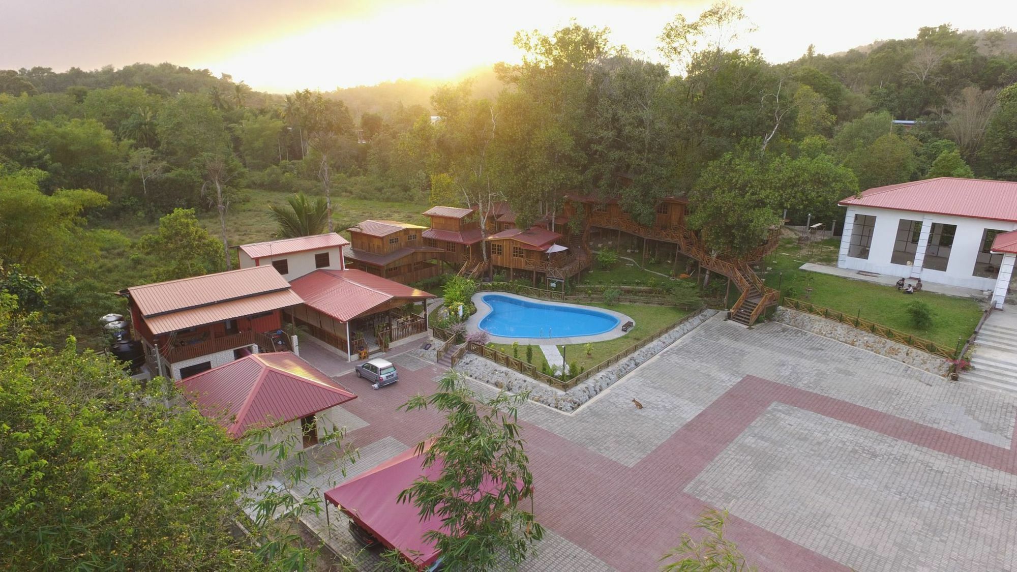 فندق Borneo Tree House كوتا كينابالو المظهر الخارجي الصورة