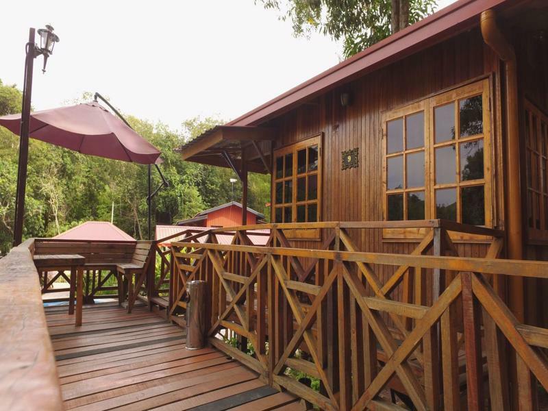 فندق Borneo Tree House كوتا كينابالو المظهر الخارجي الصورة